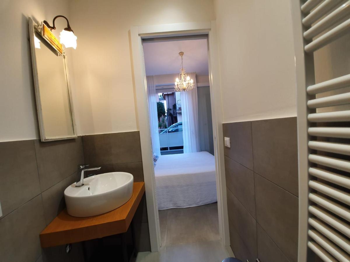 מלון קאטוליקה Residenza Azzurra מראה חיצוני תמונה