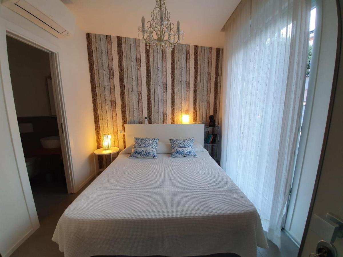מלון קאטוליקה Residenza Azzurra מראה חיצוני תמונה