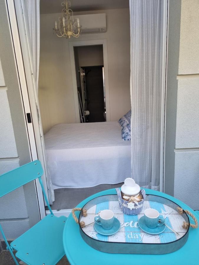 מלון קאטוליקה Residenza Azzurra מראה חיצוני תמונה