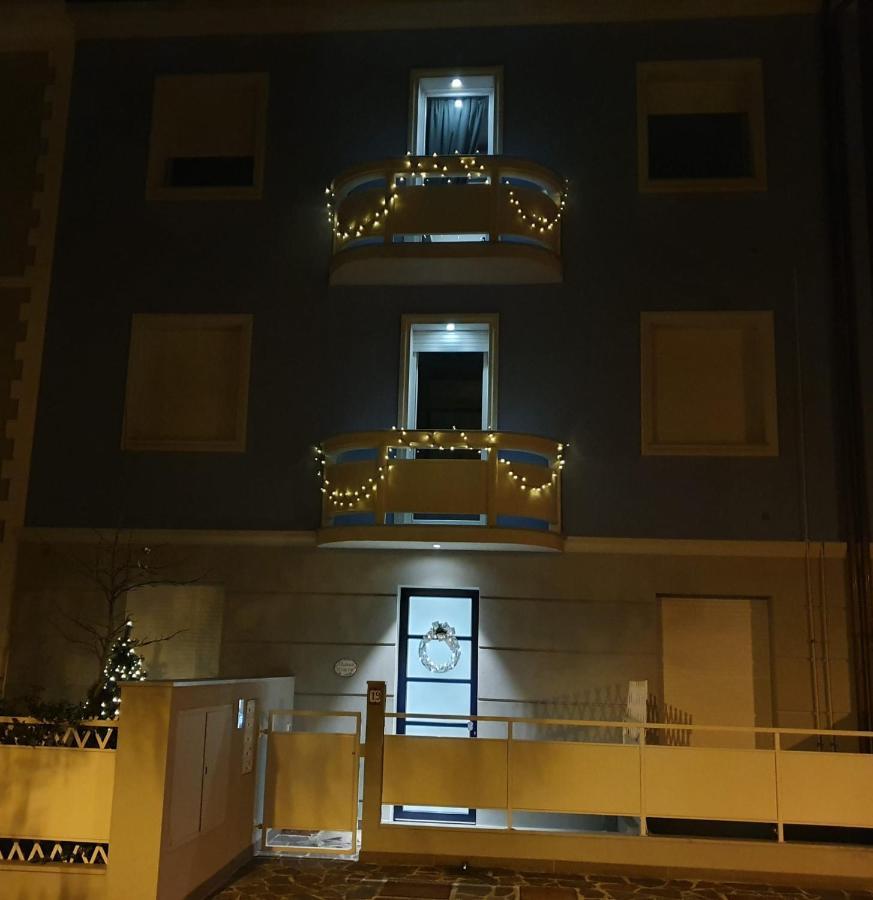 מלון קאטוליקה Residenza Azzurra מראה חיצוני תמונה